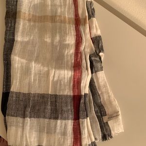 Burberry Linen Scarf